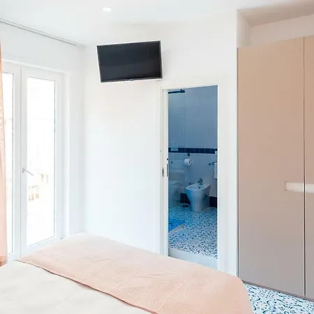 Luxury Napolitano Guest house 4*