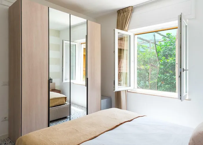 Luxury Napolitano 4* סורנטו