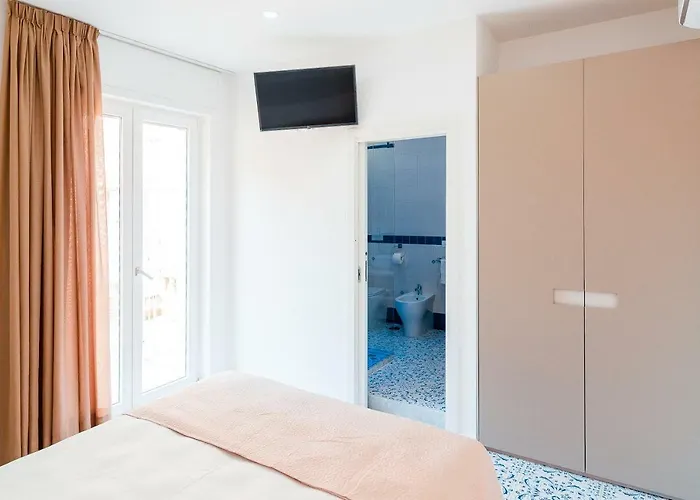 Luxury Napolitano Konukevi 4*