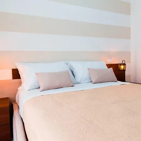 Luxury Napolitano Гостьовий будинок 4*